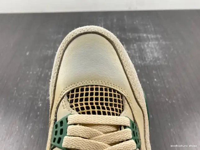 4 AIR YEAR